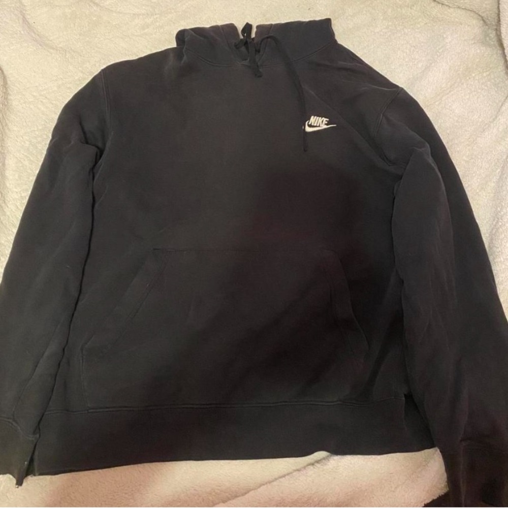 Men’s black nike hoodie